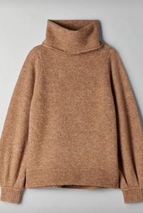 Aritzia Babaton Adichie Sweater